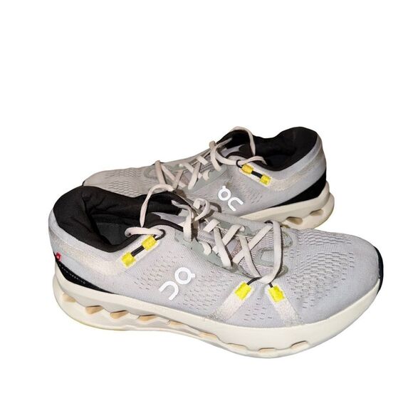On Running Light Gray and Yellow Athletic Shoes size 8.5 main image 5